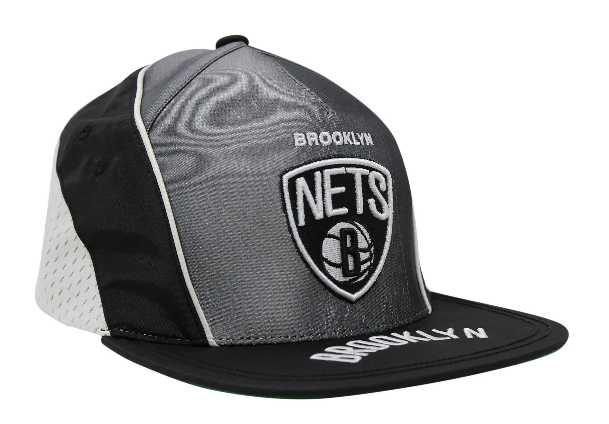 Mitchell & Ness NBA Free Throw Snapback Adjustable Cap