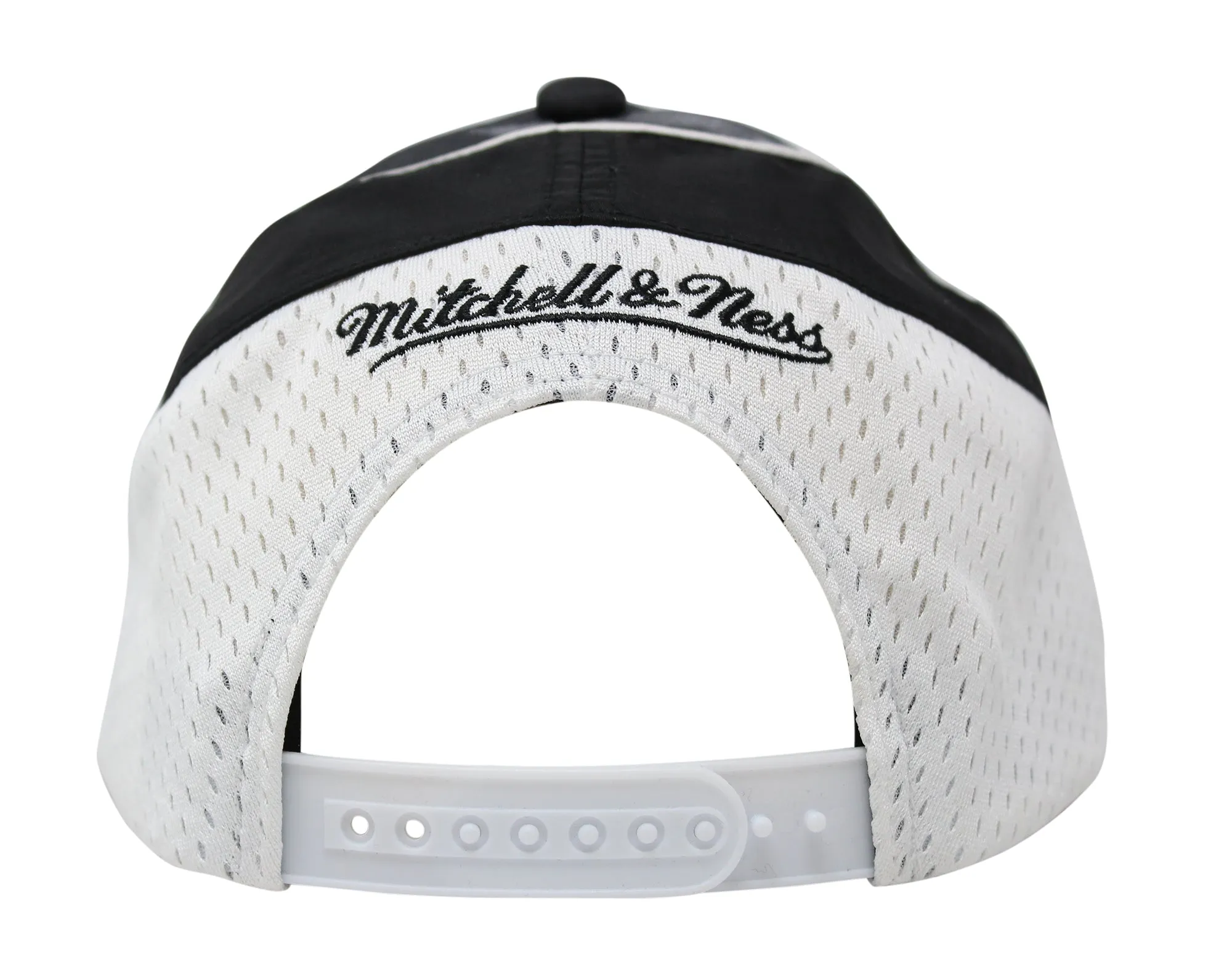 Mitchell & Ness NBA Free Throw Snapback Adjustable Cap