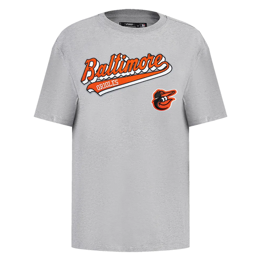 MLB BALTIMORE ORIOLES SCRIPT TAIL WOMEN'S BF TEE (HEATHER GREY)